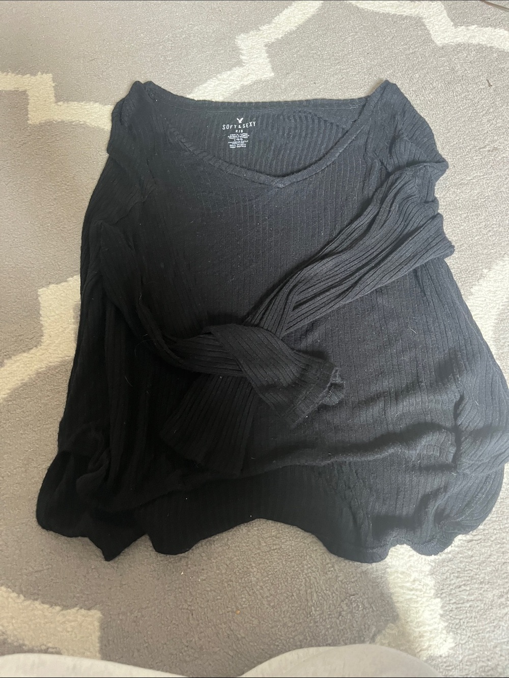 American Eagle Outfitters Black Ribbed V-Neck Sweater